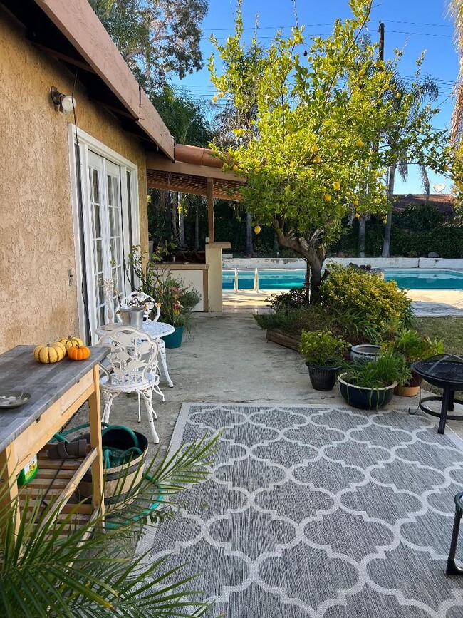 property at 4401 Willens Ave