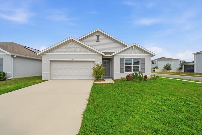 32597 Kobuk Valley Ave in Wesley Chapel, FL - Building Photo - Building Photo