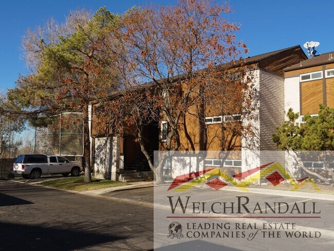 property at 2438 Elizabeth St