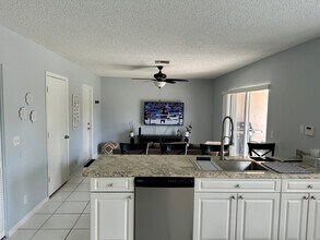 1628 S Club Dr in Wellington, FL - Building Photo - Building Photo