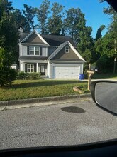 1950 Crescent Moon Dr NE in Conyers, GA - Building Photo - Building Photo