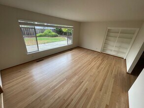 38383 Alta Dr in Fremont, CA - Building Photo - Building Photo