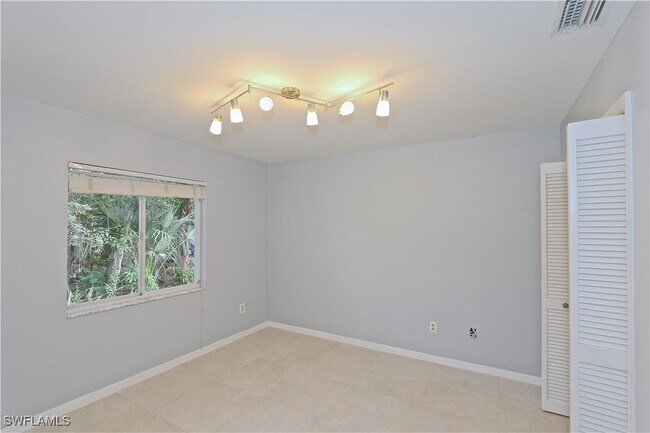 property at 5461 Boxwood Way