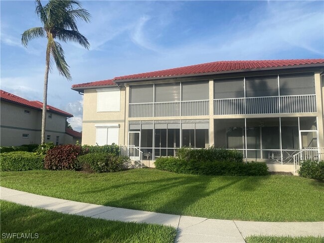 295 Waterside Cir in Marco Island, FL - Foto de edificio - Building Photo