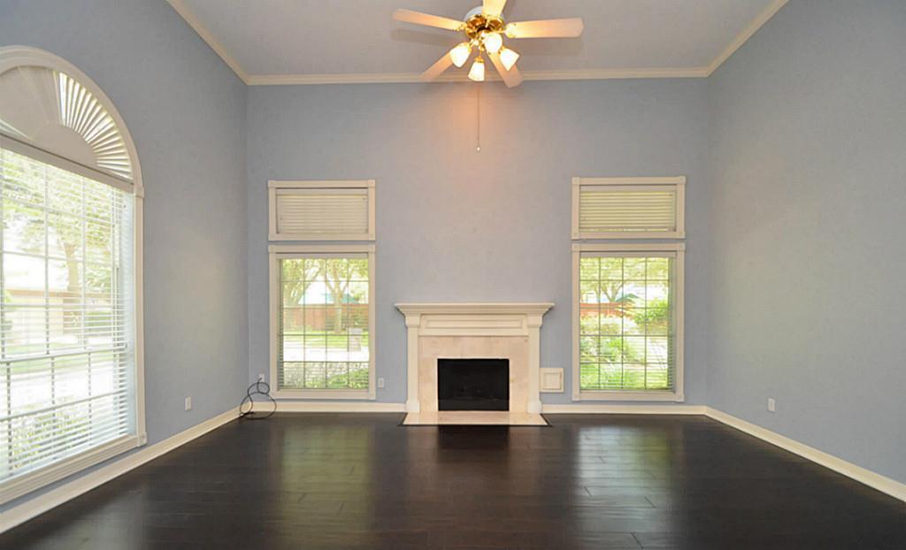 4210 Greystone Way in Sugar Land, TX - Building Photo