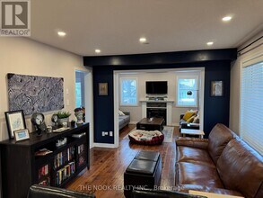 171 Willowbrook Dr in Whitby, ON - Building Photo - Building Photo