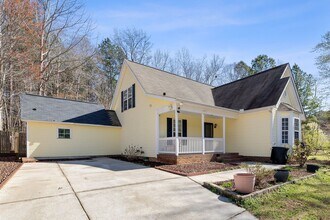 90 Corral Ridge Cir in Franklinton, NC - Building Photo - Building Photo
