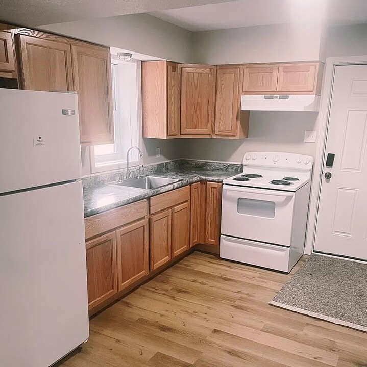3622 Douglas Ave in Kalamazoo, MI - Building Photo