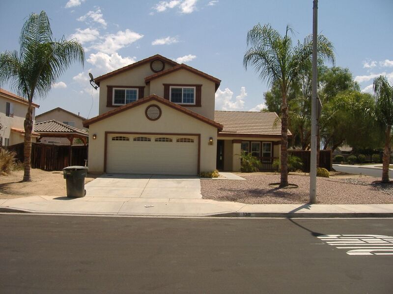 135 Nightfall Rd in San Jacinto, CA - Building Photo