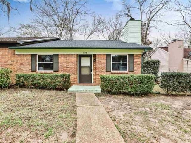 property at 1975 Rain Valley Ct