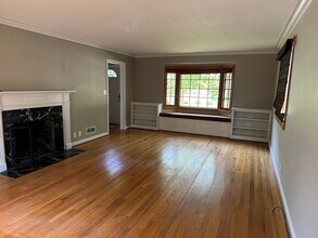 1855 Suffolk Rd in Columbus, OH - Building Photo - Building Photo