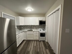 218 S Skilern St, Unit 1 in Siloam Springs, AR - Building Photo - Building Photo