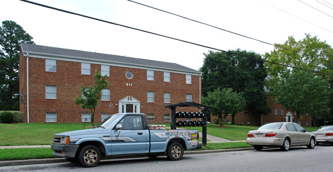 611-619 Peyton St in Raleigh, NC - Foto de edificio - Building Photo