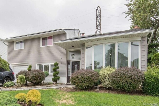 property at 413 Clearmeadow Dr