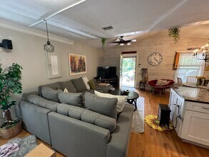 1111 N Martin Luther King Jr Blvd. in Tallahassee, FL - Building Photo - Building Photo