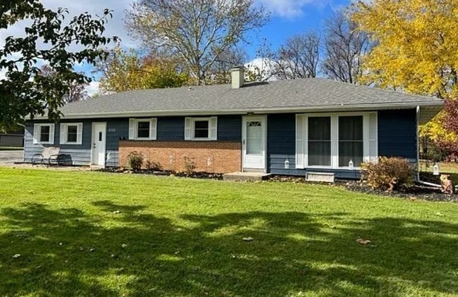 property at 3726 Highland Dr