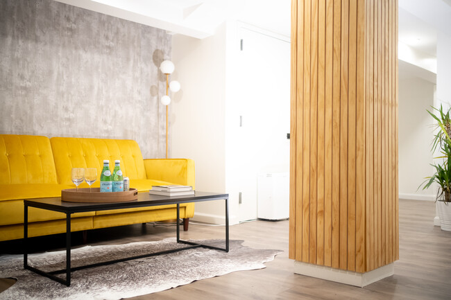 402 Bergen Ave, Unit 402 Bergen Ground Floor
