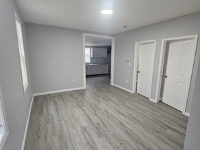 2901 Wade Ave in Cleveland, OH - Building Photo - Building Photo