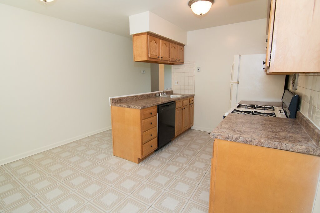 Madison Manor Apartments in Jenkintown, PA