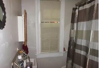 1104 W Marshall St in Richmond, VA - Building Photo - Building Photo