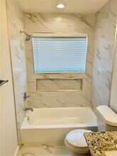 5412 Crater Lake Dr in Fort Worth, TX - Building Photo - Building Photo