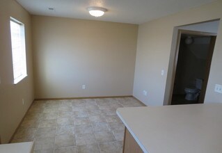 Williamsburg Townhomes Apartments Sioux Falls Sd Apartments