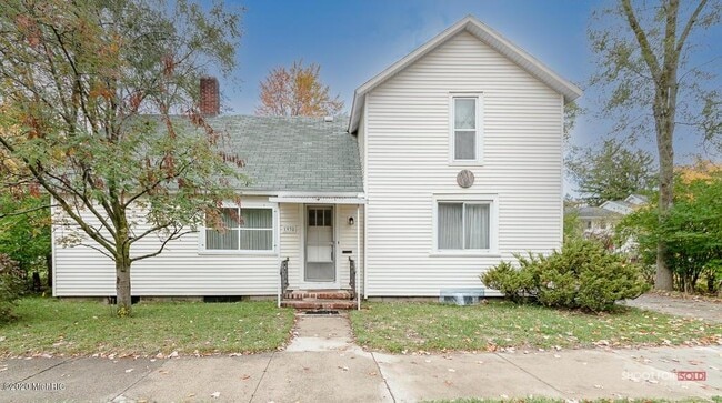 property at 1938 Morton Ave