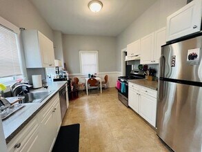 85 Easton St, Unit 2 in Boston, MA - Building Photo - Building Photo