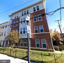 2610 Sheridan Rd SE in Washington, DC - Building Photo