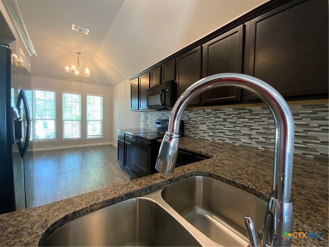 property at 1937 Euclid Dr