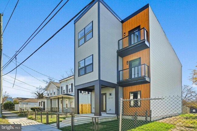 4421 Kane Pl NE in Washington, DC - Building Photo - Building Photo