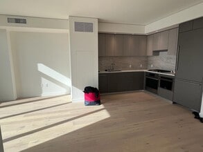 2510 6th Ave, Unit 2205 in Seattle, WA - Foto de edificio - Building Photo