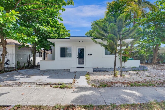 3441 NW 10th Ave, Unit 3441
