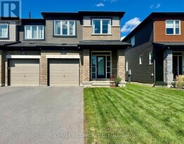 63 Gardenpost Ter in Ottawa, ON - Building Photo
