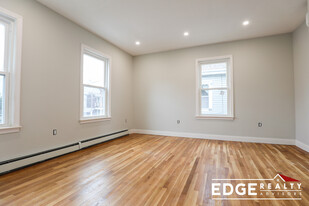 44 Cushman Rd, Unit 2 in Boston, MA - Building Photo - Building Photo