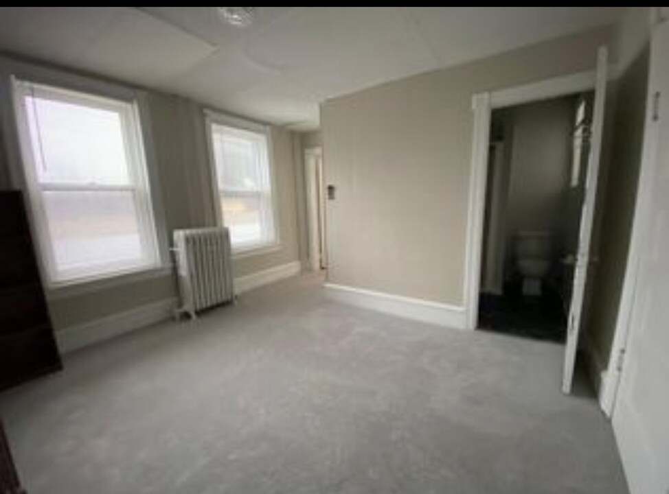 212 Woodbine Ave in Westville, NJ - Building Photo