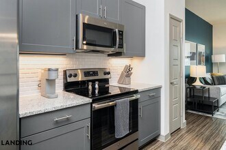 6525 Ed Bluestein Blvd, Unit 7208 in Austin, TX - Building Photo - Building Photo