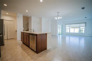 1284 Wispy Cypress Dr in Kissimmee, FL - Building Photo