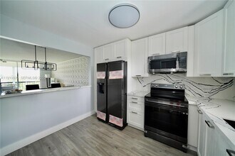 2541 Aragon Blvd in Sunrise, FL - Building Photo - Building Photo