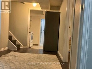 26 Deepdale Dr in Toronto, ON - Building Photo - Building Photo