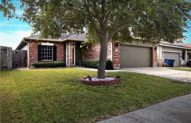 2606 Las Brisas St in Corpus Christi, TX - Foto de edificio - Building Photo