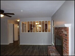 8 Woodlore Cir in Little Rock, AR - Building Photo - Building Photo