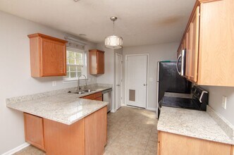 1912 Portview Dr in Spring Hill, TN - Building Photo - Building Photo