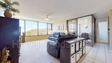 6710 Hawaii Kai Dr in Honolulu, HI - Building Photo - Building Photo