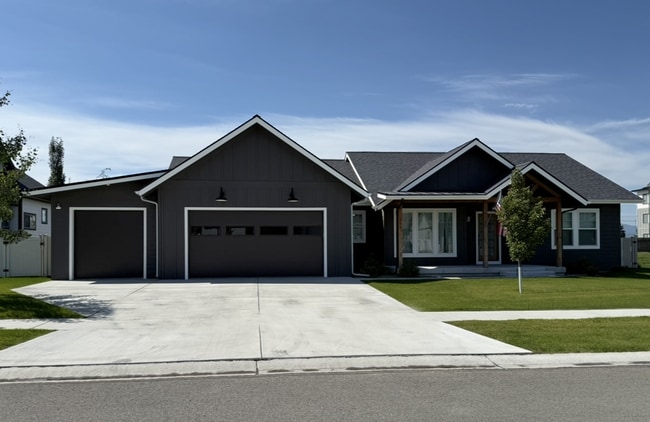 property at 116 Owl Lp