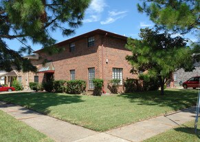 2813 Lexington Dr Apartments