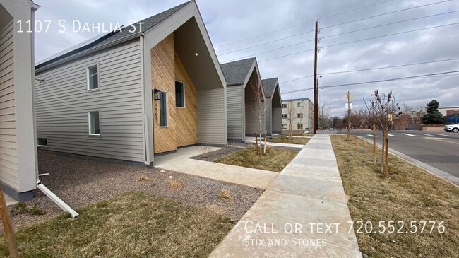 1107 S Dahlia St in Denver, CO - Building Photo - Building Photo