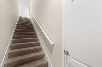 2318 Sawyers Hill Rd in Naples, FL - Foto de edificio - Building Photo