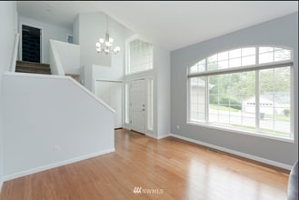 2319 210th St SE in Bothell, WA - Foto de edificio - Building Photo