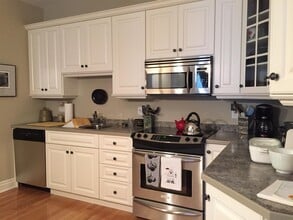 25 Bonaventure Ave in St John's, NL - Building Photo - Building Photo